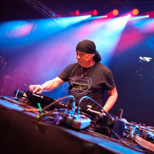 TZSVTAV-LED bérlés-gyártás